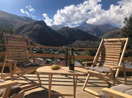 Hotel Nestt, hótel í Kazbegi