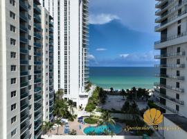 Spectacular Beach Condo!!!, Familienhotel in Hollywood
