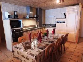 Les Gets : Appt 10 pers skis aux pieds, balcon, parking, wifi - FR-1-598-72