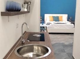 TRACK 60 - PRIVATE ROOMS GARIBALDI, Hotel in Neapel