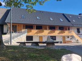 Pr `Agotnik Apartments & Rooms Bohinj, khách sạn có chỗ đậu xe ở Bohinj