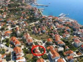 Apartments with WiFi Bol, Brac - 8736