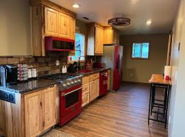 A Cozy Little House with a lot to offer!, hotel with parking in Chester