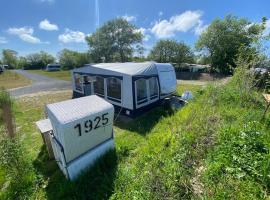 Wohnwagenvermietung CAMPING-SYLT / Morsum, glamping site sa Westerwall