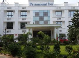 Paramount Inn, hotelli kohteessa Sriperumbudur
