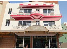 Hotel Apoorva DLX, хотел в района на M.I. Road, Джайпур