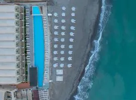 Giannoulis - Grand Bay Beach Resort (Exclusive Adults Only)