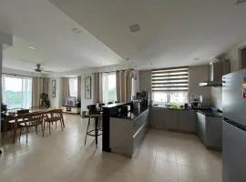 Santubong Suites Sejinjang