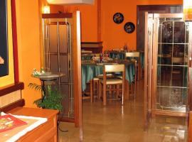 Hostal La Barretina, guest house in Figueres