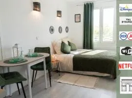 Disneyland Paris / Cozy Studio 3 min from Metro RER A