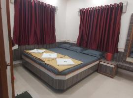 Sai Raghunandan Guest House, hotel em Shirdi