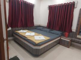 Sai Raghunandan Guest House, casa de hóspedes em Shirdi