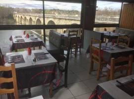 hotel restaurant du pont de ners, hotel 
