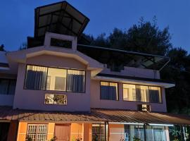 HAVEN COTTAGE, family hotel in Ooty