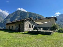 Rustico a Roveredo GR, holiday home in Roveredo