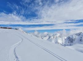 ROYAL, hotel v mestu Germ