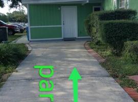 Green house, chỗ nghỉ tự nấu nướng ở Tampa