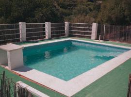 VILLA PEPUCHO 3, hotel v destinaci Almodóvar del Río