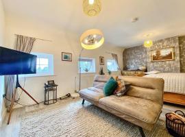 Station Suite 1 - Uk40737, holiday rental in North Tidworth