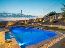 Heated Pool & Spa - Winterhavens Oasis, hotel di Lake Havasu City