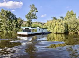 Houseboat - best place in Prague, barco em Praga