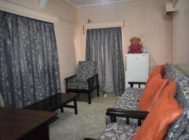A peaceful and lovely 1 bedroom vacation Dina's little home, hotel di Meru