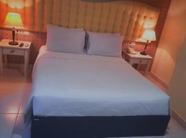 Anaya Hotel and Ballroom, hotel malapit sa Polonia Airport - MES, Medan
