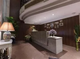 Roseland Corp Hotel
