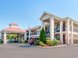 Econo Lodge Inn & Suites, hotel di Murfreesboro