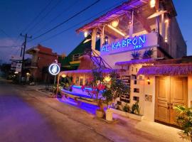 Al Kabron Inn, hostel σε Karimunjawa
