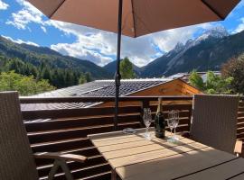 Karwendel Apartments II, hotel económico en Scharnitz