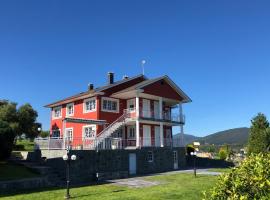 Apartamentos Montemar, Ferienunterkunft in Navia