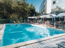 Novotel La Rochelle Centre, hotel with pools in La Rochelle