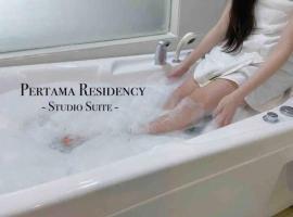 Cozy Home with Private Jacuzzi at KL City 806, hotel with pools in Kuala Lumpur