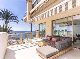 Great First line amazing terrace, lägenhet i Marbella
