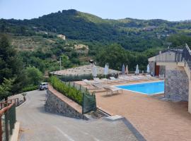Agriturismo Ponte Due Archi, hotel v destinaci Raccuia