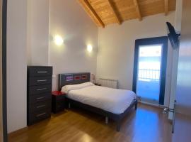 Vivienda de uso Turístico - La Garnacha – tani hotel w mieście San Torcuato