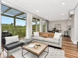 Premium Villa 2br Malvasia at Cypress Lakes - Modernised Comfort