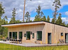 8 person holiday home in H CKSVIK, hotel din Håcksvik