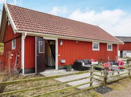 5 person holiday home in LINDOME SVERIGE, cabaña en Fagered