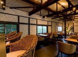 癒楽 伊豆大島, hotel with parking in Oshima