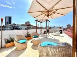 5br COZY HOUSE ROOFTOP POOL AC OLD CITY