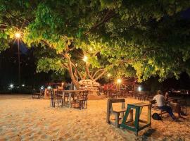 Koh Ngai Sea Open Resort, hostal o pensión en Koh Ngai