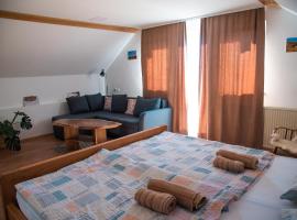 Apartma ''Pri Movernu'': Semič şehrinde bir kiralık tatil yeri