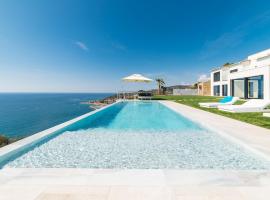 Villa Sabrina Riviera dei Fiori a Picco sul Mare con Piscina Privata ,WELLNESS & SPA, resort em Imperia