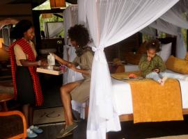 Castel Mara Camp, luxury tent in Masai Mara