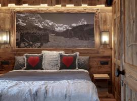 Central Cervinia Ski Retreat Apartment, Outdoor Hot Tub, Hotel Services, Wi-FI - Matterhorn Francois, hotel with jacuzzis in Breuil-Cervinia