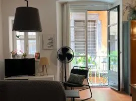 Apartamento con mucho encanto y terraza en Barri Vell de Girona, El Cul de la Lleona