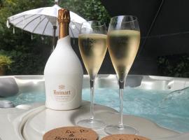AuxiliumWellness Get Back to Serenity, spa hotel in Grobbendonk