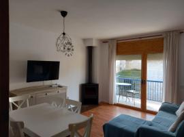 Pis Acollidor amb LLar de Foc, al Centre Camprodon, hotel in Camprodon